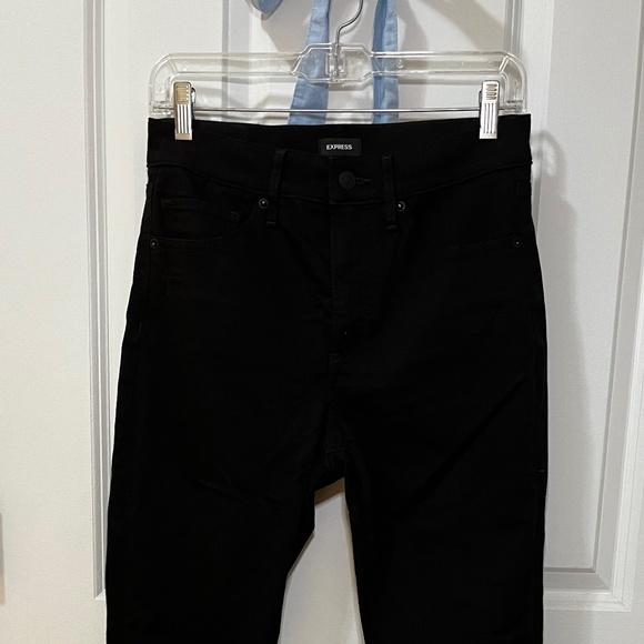 Express Skinny High Rise Skinny Denim Jeans - Black Distressed - Size 6 - Picture 4 of 9